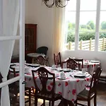Le Clos Castel 3*