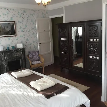 Le Clos Castel Bed and Breakfast Raids