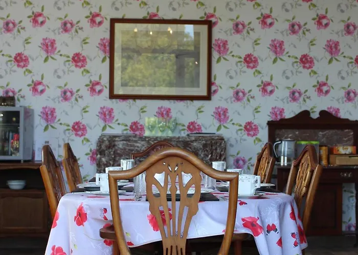 Le Clos Castel Bed and Breakfast Raids