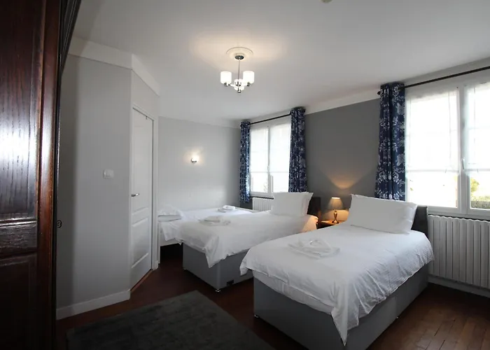 Le Clos Castel Raids